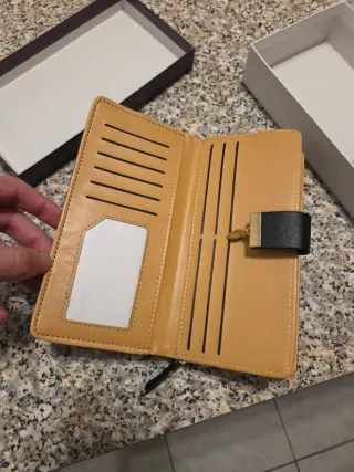 Portafoglio donna Luigi Benetton nero e oro