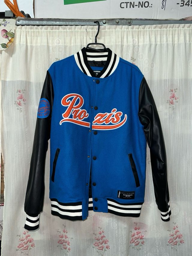 Chaqueta Deportiva Azul y Negra Prozis