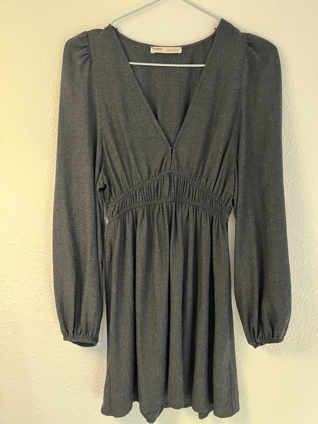 Vestido gris Pull&Bear talla XS