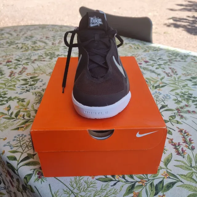 Zapatillas Nike Hustle D10
