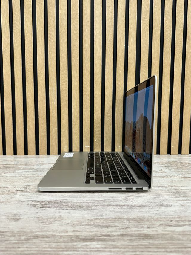 MacBook Pro 13" 2013 i5 8gb 256gb SSD