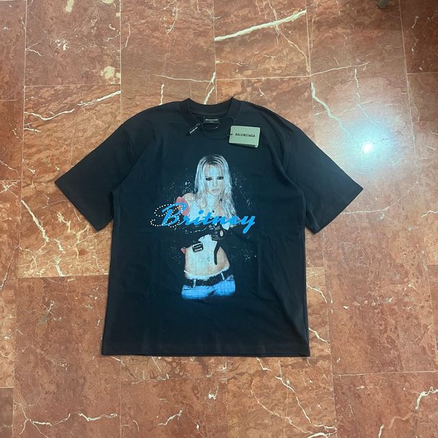 Camiseta Balenciaga Britney Spears Negra