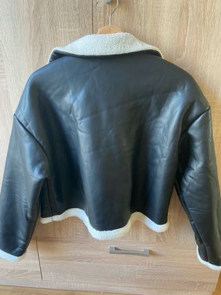 Chaqueta Piel Negra con Borrego Talla L