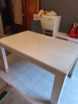 Mesa de salón extensible cristal y madera