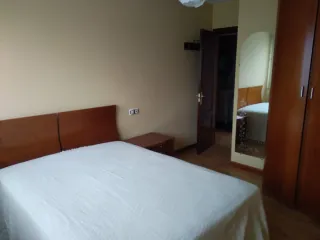 Somier y colchón 135cm.
En perfecto estado. 
Nuevo