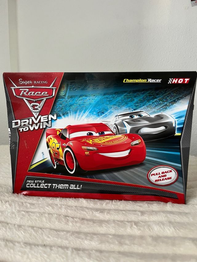 Lote Rayo McQueen RC + 12 coches Cars