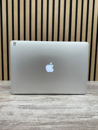 MacBook Pro 15" 2015 i7 16gb 500gb SSD