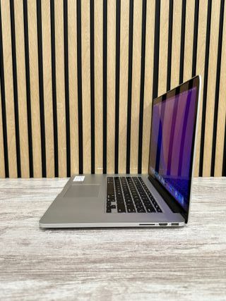 MacBook Pro 15" 2015 i7 16gb 500gb SSD