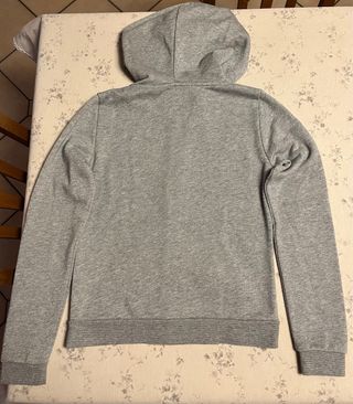 Felpa grigia con filo lurex, con zip e cappuccio