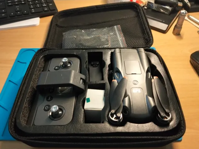 Drone GPS con telecomando e custodia