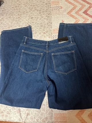 Pantalones vaqueros anchos