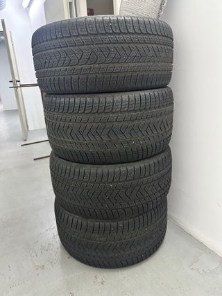 Neumático Pirelli Scorpion Winter 275/35 R22 104V 