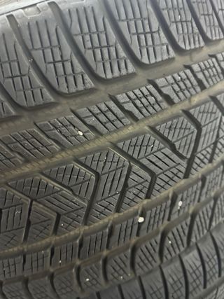 Neumático Pirelli Scorpion Winter 275/35 R22 104V 