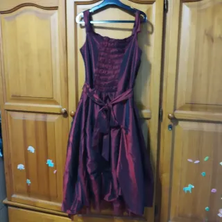 Vestido de fiesta morado y rojo