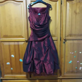 Vestido de fiesta morado y rojo