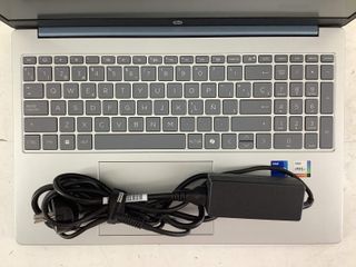 pc portatil hp 15fd0