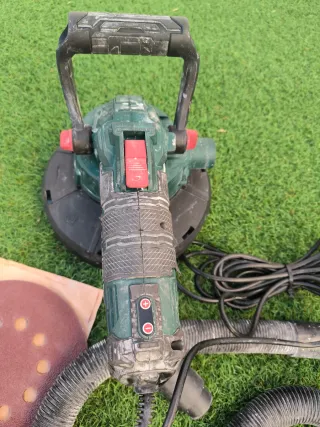 Lijadora de pared Parkside con accesorios