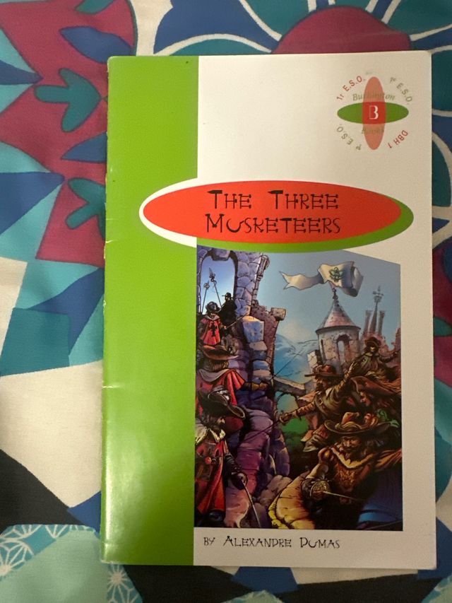 THREE MUSKETEERS BR1ESO