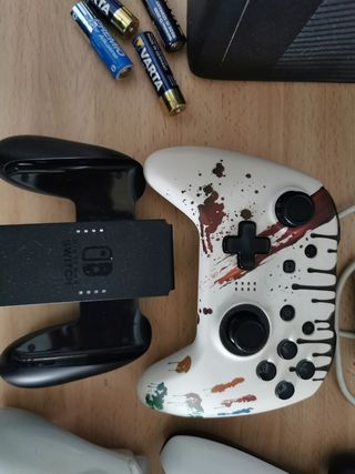 Nintendo Switch V2 Azul y Rojo mas accesorios 