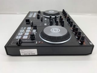 mesa mezclas native instruments traktor kontrol s2 mk2