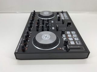 mesa mezclas native instruments traktor kontrol s2 mk2