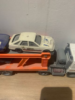 Camión Porta Coches Antiguo