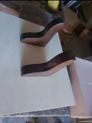 Coppia reggimensola in legno