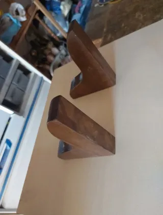 Coppia reggimensola in legno