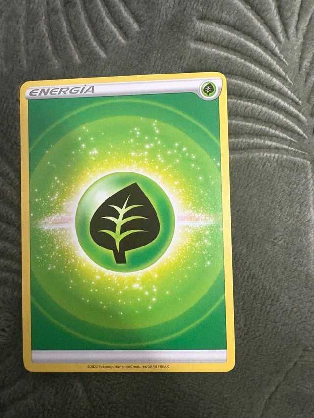 Lote 73 Cartas Pokémon Españolas y Japonesas.