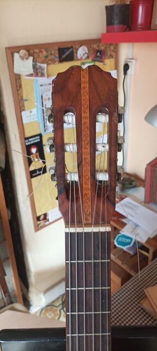 Guitarra Admira Dolores