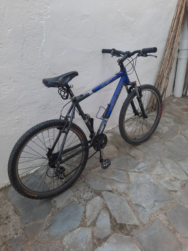 Bicicleta de Montaña CONOR AFX 8500