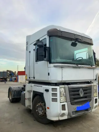Renault Trucks Mascott 2010