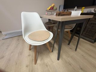 Mesa comedor Ikea 4 sillas nórdico cojines