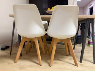 Mesa comedor Ikea 4 sillas nórdico cojines