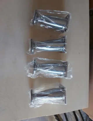 4 Piedini per Mobili in Acciaio