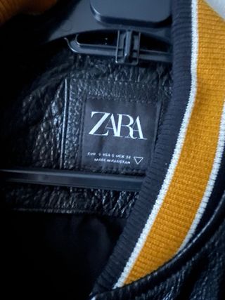Chaqueta Bomber Zara Negra y Amarilla