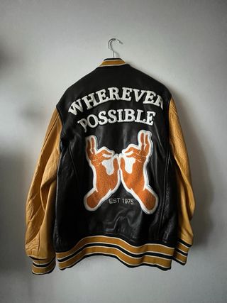 Chaqueta Bomber Zara Negra y Amarilla