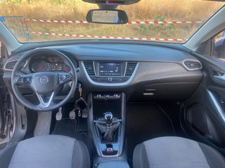Opel Grandland X 2019 1.2 Turbo