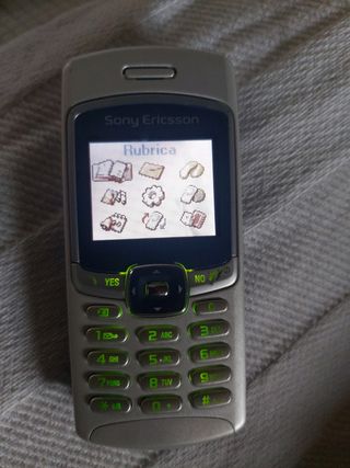 Sony Ericsson T230 Telefono Cellulare Vintage