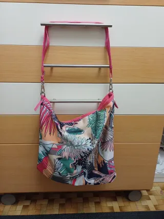 Bolso Tous estampado tropical