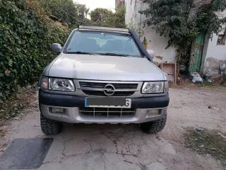 Opel Frontera 2004