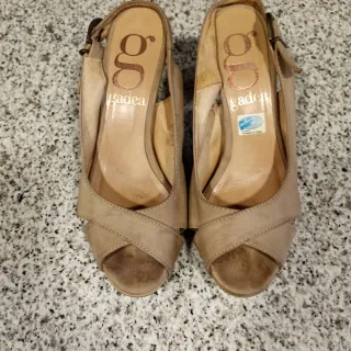Zapatos de tacón Gadea beige/marrón