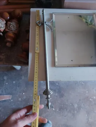 Specchio vintage con montatura in metallo