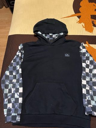 8 Sudaderas, chándal y camiseta de MARCAS