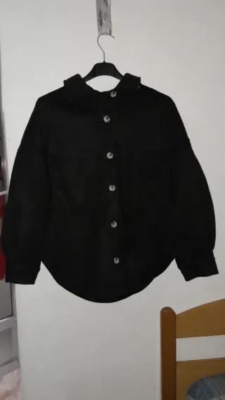 Chaqueta negra oversize