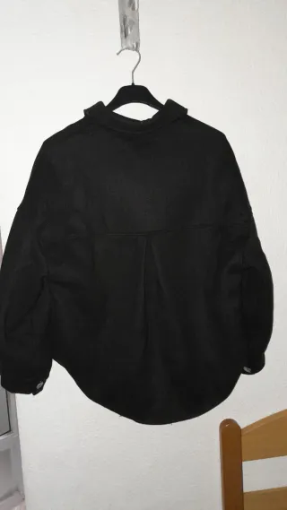 Chaqueta negra oversize