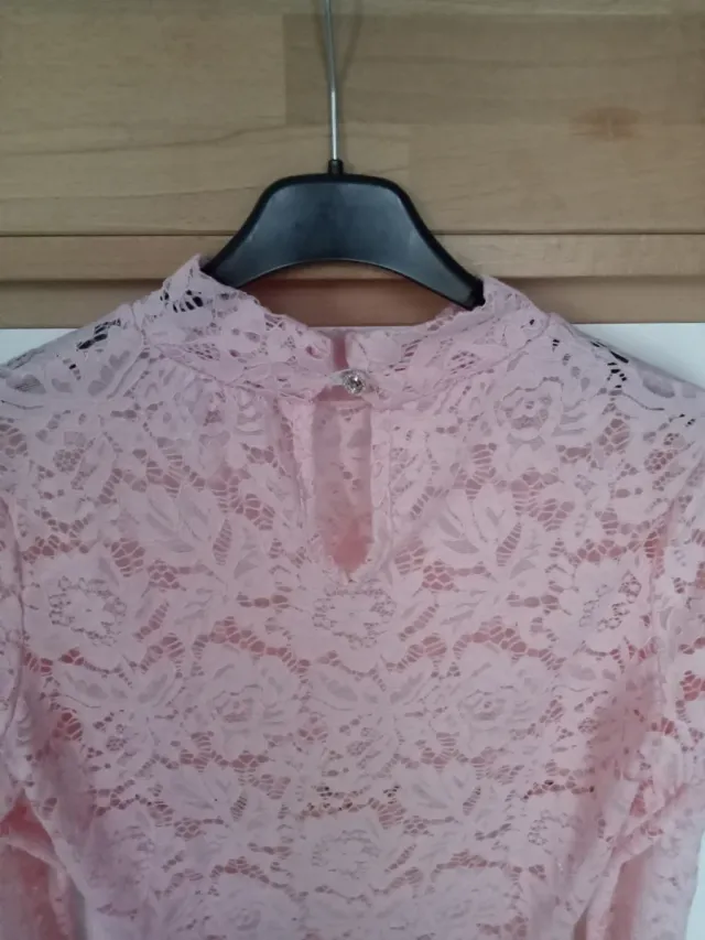 Maglia rosa in pizzo