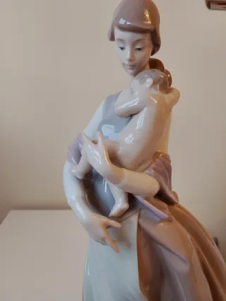 Figura Lladró Madre con Niño