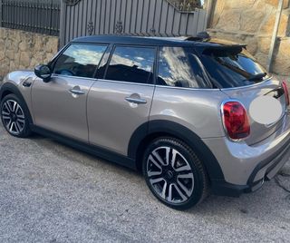 MINI Cooper. De 2021-5 puertas. 28.3000km. 21.000€