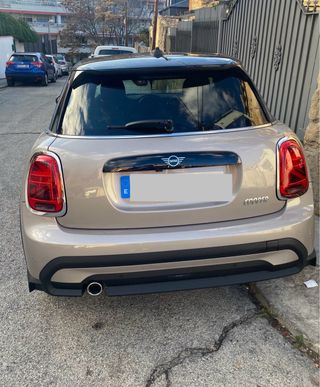 MINI Cooper. De 2021-5 puertas. 28.3000km. 21.000€